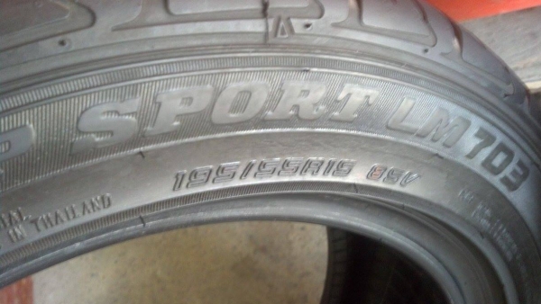 ยางดันลอป 195-55-15 ปี 12 สวยๆ 4 เส้น 3700 บาท