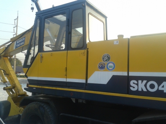 ขายด่วนรถขุดล้อยาง KOBELCO SK04WDS สภาพพร้อมใช้