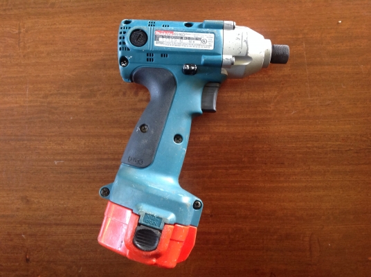 ขายสว่านไขควง ScruScrew Gun มีแรงกระแทรก ครบชุดพร้อมใช้