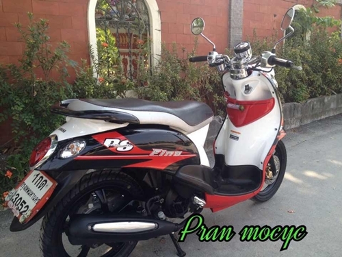 ขายyamaha fino สีดำเเดงขาว ปี2013