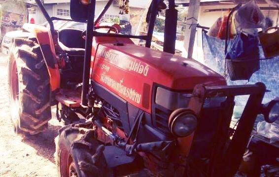 ***ขายแล้วครับขอบคุณ Truck2hand ขายรถไถส้มๆ2เพลา KUBOTA L4508 เครื่องดีติดง่าย ปั้มดีแรง เกียร์ดีไม่หลุด ช่วงล่างดี ยางสวย4เส้น แขนไม่มีปะ หางยกดี ระบบไฟ ระบบไฮฯ ใช้งานปกติ ไม่มีแตก พร้อมอุปกรณ์3ชิ้น ใบดัน หางพรวน5 โรตารี่ สภาพดี  พร้อมใช้ พร้อมลุยงาน เอก