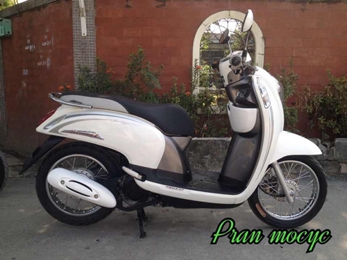 ขาย Honda scoopy-iสีขาวเทา ปี2013 ขาย Honda scoopy-iสีขาวเทา ปี2013