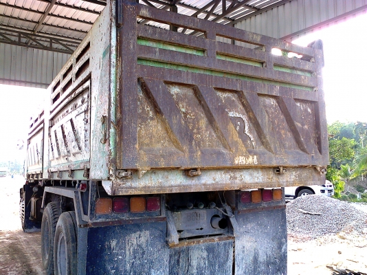 กะบะดั้มสามมิตรยาว6ม.คัสซีกว้าง86ซม. จะยกลงจากรถ สภาพดี ไม่เคยหล่น คัสซีสวย อุปกรณ์ครบชุด...