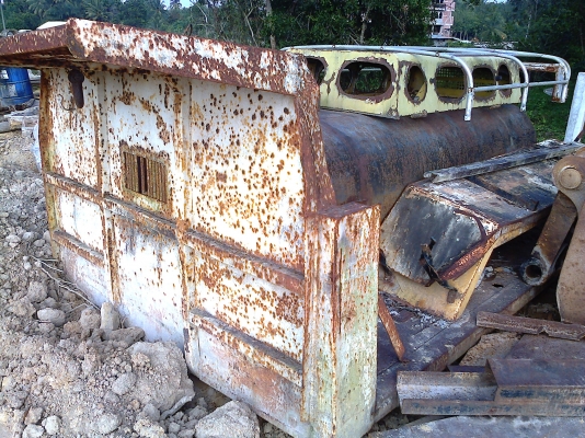 กะบะพื้นเรียบ+ถังน้ำ ยกลงจาก6ล้อใหญ่....ถังน้ำประมาณ5000ล. กะบะพื้นเรียบ+ถังน้ำ ยกลงจาก6ล้อใหญ่....ถังน้ำประมาณ5000ล.