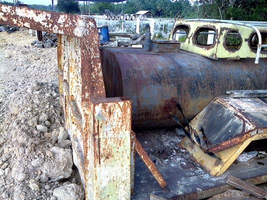 กะบะพื้นเรียบ+ถังน้ำ ยกลงจาก6ล้อใหญ่....ถังน้ำประมาณ5000ล. กะบะพื้นเรียบ+ถังน้ำ ยกลงจาก6ล้อใหญ่....ถังน้ำประมาณ5000ล.