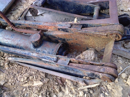 กระบอกยกดั้มของ10ล้อ 1 ชุดขาย18000. ใช้งานได้ปกติ..