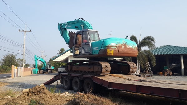 KOBELCO SK  200 มาร์คไฟ ซุปเปอร์ รถเก่าญี่ปุ่น 100\% สภาพสวย  พร้อมใช้
