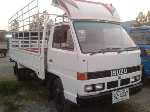 isuzu nkr 110 ปี33 รถห้างแท้เทบียนเต็มเอกสารพร้อมโอน