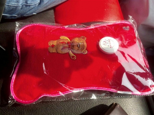 ขายกระเป๋าน้ำร้อนไฟฟ้า เเก้หนาวให้ความอบอุ่นครับ  นำไปจำหน่ายราคาพิเศษ