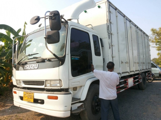 รถบรรทุก ISUZU 6 ล้อใหญ่ ปี51 ราคา 1060000