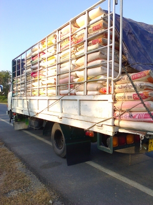 ขายหกล้อ HINO KM 779 ด่วนครับ