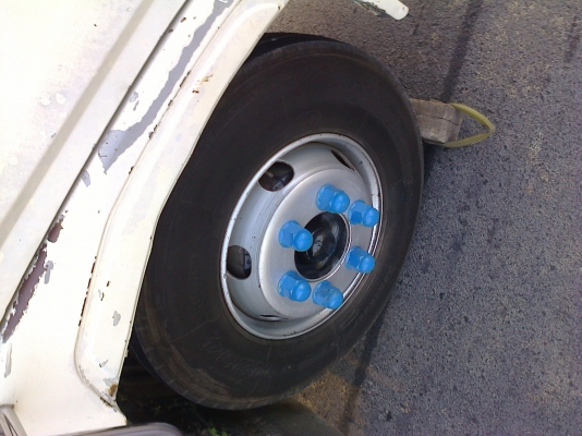 ขายหกล้อ HINO KM 779 ด่วนครับ