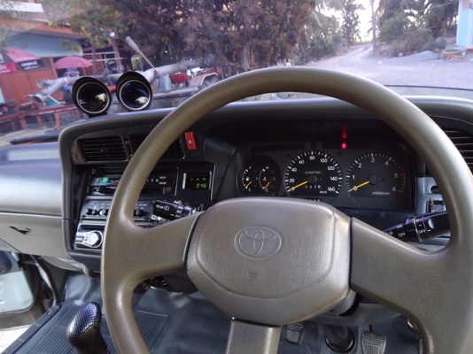 รถตู้ Toyota hiace ขับดี ใช้น้อย เครื่องดี สีสวย บางๆ ทั้งคัน ประหยัด เอกสารพร้อมโอ รถตู้ Toyota hiace ขับดี ใช้น้อย เครื่องดี สีสวย บางๆ ทั้งคัน ประหยัด เอกสารพร้อมโอ