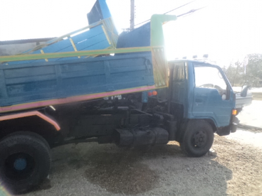 ขายรถ ดั้ม Toyota เครื่อง 115 hp เฟืองท้าย F ราคา 380000