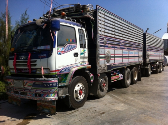 Izuzu Deca 320 ดั้มแม่ลูก มี 2 พ่วง Izuzu Deca 320 ดั้มแม่ลูก มี 2 พ่วง