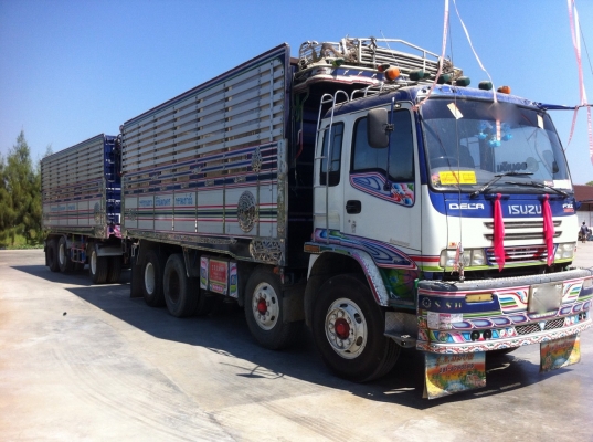 Izuzu Deca 320 ดั้มแม่ลูก มี 2 พ่วง Izuzu Deca 320 ดั้มแม่ลูก มี 2 พ่วง