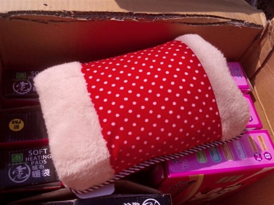 ขายกระเป๋าน้ำร้อนไฟฟ้า เเบบสอดมือเข้าไปได้ ครับ จัดส่งได้ทั่วประเทศ