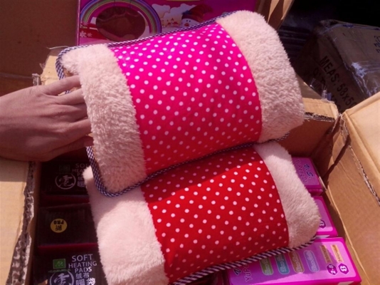 ขายกระเป๋าน้ำร้อนไฟฟ้า เเบบสอดมือเข้าไปได้ ครับ จัดส่งได้ทั่วประเทศ