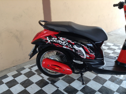 ขาย!!!ฮอนด้าสกู๊ปปี้ไอ ปี55 รถเครื่องดีคับ มีเล่มทะเบียนครบ ภาษีไม่หมด