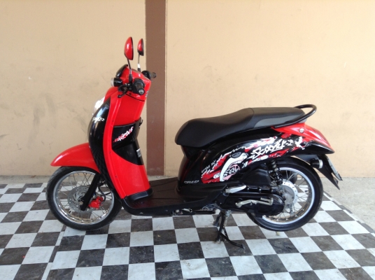 ขาย!!!ฮอนด้าสกู๊ปปี้ไอ ปี55 รถเครื่องดีคับ มีเล่มทะเบียนครบ ภาษีไม่หมด