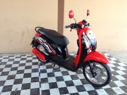 ขาย!!!ฮอนด้าสกู๊ปปี้ไอ ปี55 รถเครื่องดีคับ มีเล่มทะเบียนครบ ภาษีไม่หมด