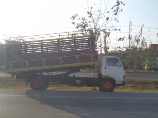 ขายดั้ม hino เครื่อง 117 hp wo4d 779  ไฟแนนท์จัดได้ 330000 ราคา 560000 กระบะยาว 5.2 เมตร