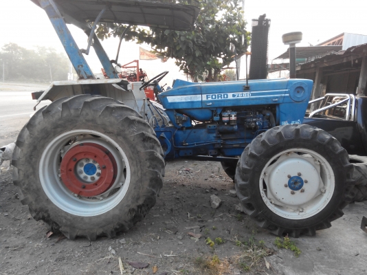 ขาย ford 7600 4wd