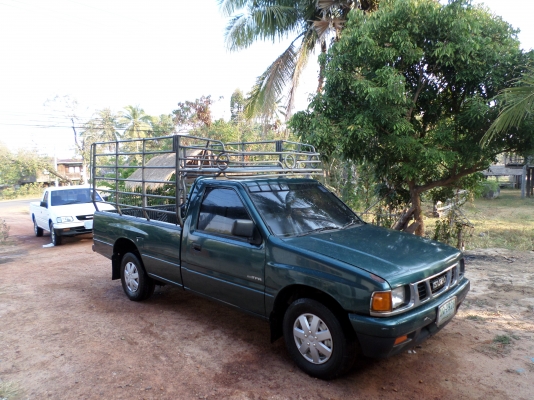 ขายกระบะอีซูซุตอนเดียว ISUZU TFR SPARK ปี39/1996 พวงมาลัยพาเวอร์เครื่องแน่นแรงดีไม่ไอไม่จามประหยัดน้ำมันสุดๆ สวยทั้งภายนอกภายในครัชชีสวยไม่มีผุ .... เอกสารพร้อมโอน.....มีคอกกระบะเหล็กหนาแบบสนิมไม่กิน+เสริมแหนบ+ แม๊กไลเนอร์+แอร์เย็นจัด+เทปชีดี+ลำโพงใหม่ รถ