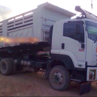 รถอีซูซุ 10 ล้อดั้ม 360 แรงม้า. ( ปี 52 - 54 )  ( ขายแม่ , ลูก )  ( มีขาย 2 คัน. )  สนใจติดต่อ 081 - 6079515