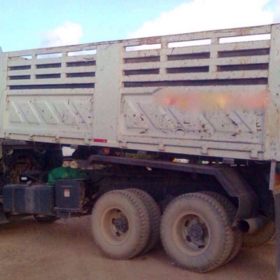 รถอีซูซุ 10 ล้อดั้ม 360 แรงม้า. ( ปี 52 - 54 )  ( ขายแม่ , ลูก )  ( มีขาย 2 คัน. )  สนใจติดต่อ 081 - 6079515