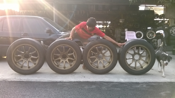 ขายล้อCE28ขอบ20พร้อมยางชุดละ19500