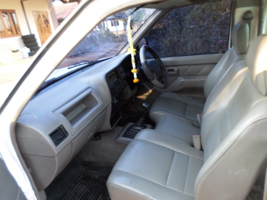 ขายกระบะอีซูซุดราก้อนอายตอนเดียวปี43/2000 เครื่องแน่นแรงดีไม่ไอไม่จามประหยัดน้ำมันสุดๆ สีขาวสวยทั้งภายนอกภายในรถมือเดียวเจ้าของรักษารถดีมาก....ครัชชีสวยไม่มีผุ เอกสารพร้อมโอน+ภาษีขาดตุลาคม57+แถมประกันชั้น2ให้ฟรีคุ้มสุดๆครับ.....แอร์เย็นจัด+เทปชีดี+ลำโพงให ขายกระบะอีซูซุดราก้อนอายตอนเดียวปี43/2000 เครื่องแน่นแรงดีไม่ไอไม่จามประหยัดน้ำมันสุดๆ สีขาวสวยทั้งภายนอกภายในรถมือเดียวเจ้าของรักษารถดีมาก....ครัชชีสวยไม่มีผุ เอกสารพร้อมโอน+ภาษีขาดตุลาคม57+แถมประกันชั้น2ให้ฟรีคุ้มสุดๆครับ.....แอร์เย็นจัด+เทปชีดี+ลำโพงให