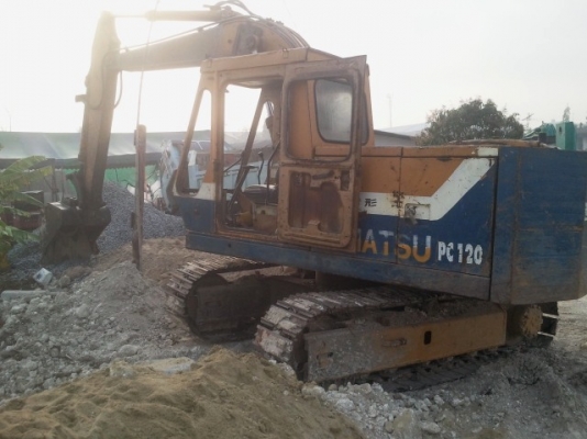 KOMATSU PC100-2