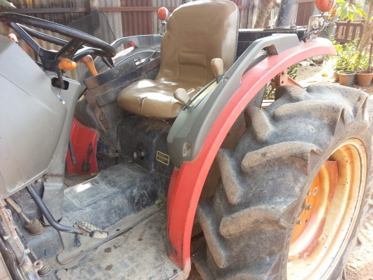 ยันร์ม่า 35 แรง ใบมีด ผาน 6  เครื่องดี เกียร์ดี  ตามสภาพใช้งานใด้ปรกติ