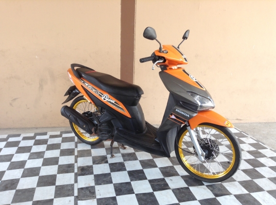 ขาย!!!ฮอนด้าคลิ๊ก ปี50 รถเครื่องดีคับ มีเล่มทะเบียนครบ ภาษีไม่หมด