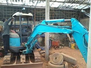 ขายรถเเบ็คโฮKOBELCO SK25 180000 บาท