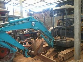 ขายรถเเบ็คโฮKOBELCO SK25 180000 บาท