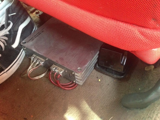 ขาย mazda 323 Popup ต้องการใช้เงิน69000 คุยได้อีก