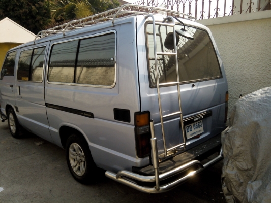 ขายรถตู้ Hiace ตาหวาน สภาพดี เครื่องดีเซล 2L ประหยัดน้ำมัน พร้อมใช้งานครับ ขายรถตู้ Hiace ตาหวาน สภาพดี เครื่องดีเซล 2L ประหยัดน้ำมัน พร้อมใช้งานครับ