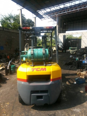 TCM รุ่นล่าสุด Z8 ขายด่วน 2.5 ตัน เสา 3 เมตร มี สไลด์ชิพเลื่อนงาซ้ายขวาได้ เครื่องเดิมๆ สภาพดีมาก 320,000 ติดต่อ 086-8510722 จะเด็ด