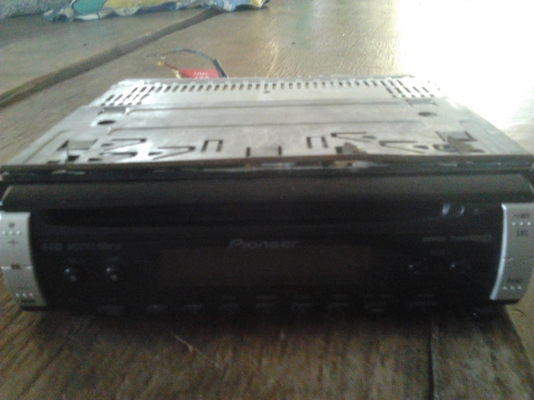 ขายเครื่องเล่นไพโอเนีย cd/mp3 พึ่งถอดออกจากรถ