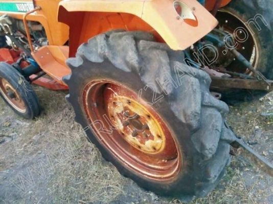 รถไถ ยี่ห้อ KUBOTA L2202