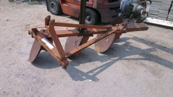 Sell> ขายผานไถ 3 จาน 20" นิ้ว ของเก่าเก็บครับ ขายราคาถูก กำแพงแสน นครปฐมครับ