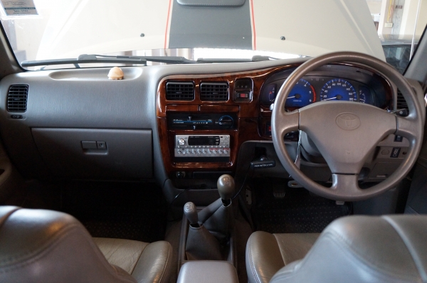 ขาย Toyota Sport Crusier 4 ประตู D4D 2.5 รถแต่งอ๊อฟโร้ด