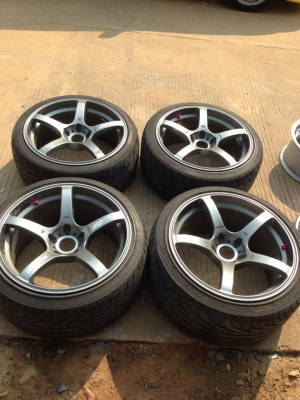 ขายล้อโปรได้ ขอบ18 5/114 กว้าง8.5-9.5 พร้อมยาง ปลายปี12 ดอกเต็มถูกๆครับ 18500