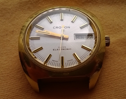 Croton Quatrz+electronic ตัวเรือนสีทองสภาพดีพอใช้ Croton Quatrz+electronic ตัวเรือนสีทองสภาพดีพอใช้