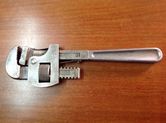 ขายประแจขันท่อ 10" Vintage