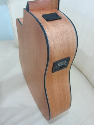 3,400.-กีต้าร์โปร่งเว้าไฟฟ้า Mantic 41 นิ้ว รุ่น AG-1CE สีไม้ด้าน EQ อย่างดี ของใหม่