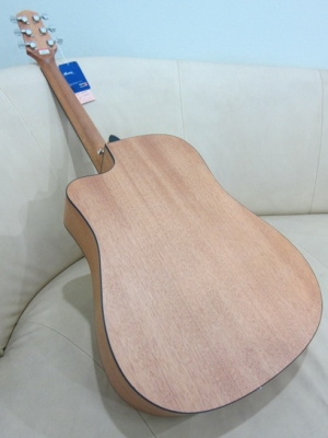 3,400.-กีต้าร์โปร่งเว้าไฟฟ้า Mantic 41 นิ้ว รุ่น AG-1CE สีไม้ด้าน EQ อย่างดี ของใหม่