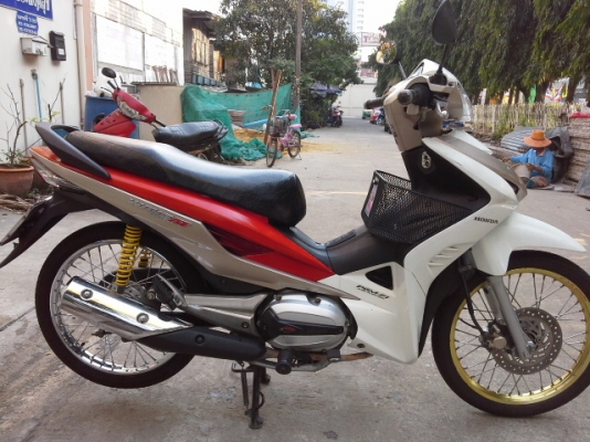 ขายเวฟ110iสตาทมือออโต้ปี53